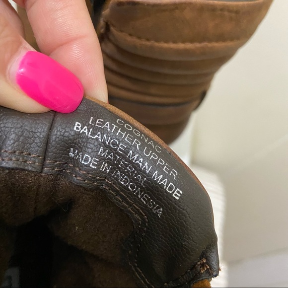 βSOLDβ STEVE MADDEN Raleigh Cognac Boots - Picture 9 of 9